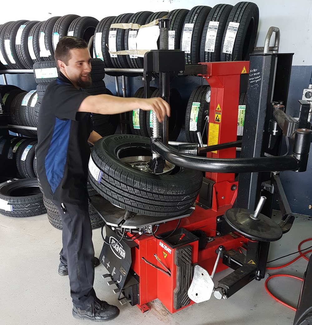 Tyre Changer in action.